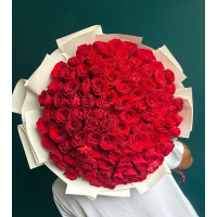 50 or 100 Roses Scarlett O’Hara” Bouquet – Luxurious Floral Arrangement
